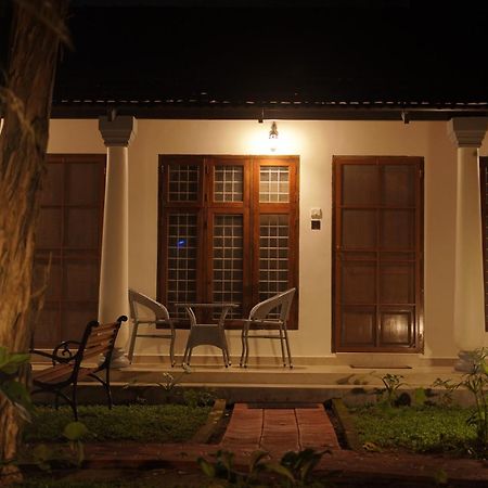Alfred Place Kochi Esterno foto