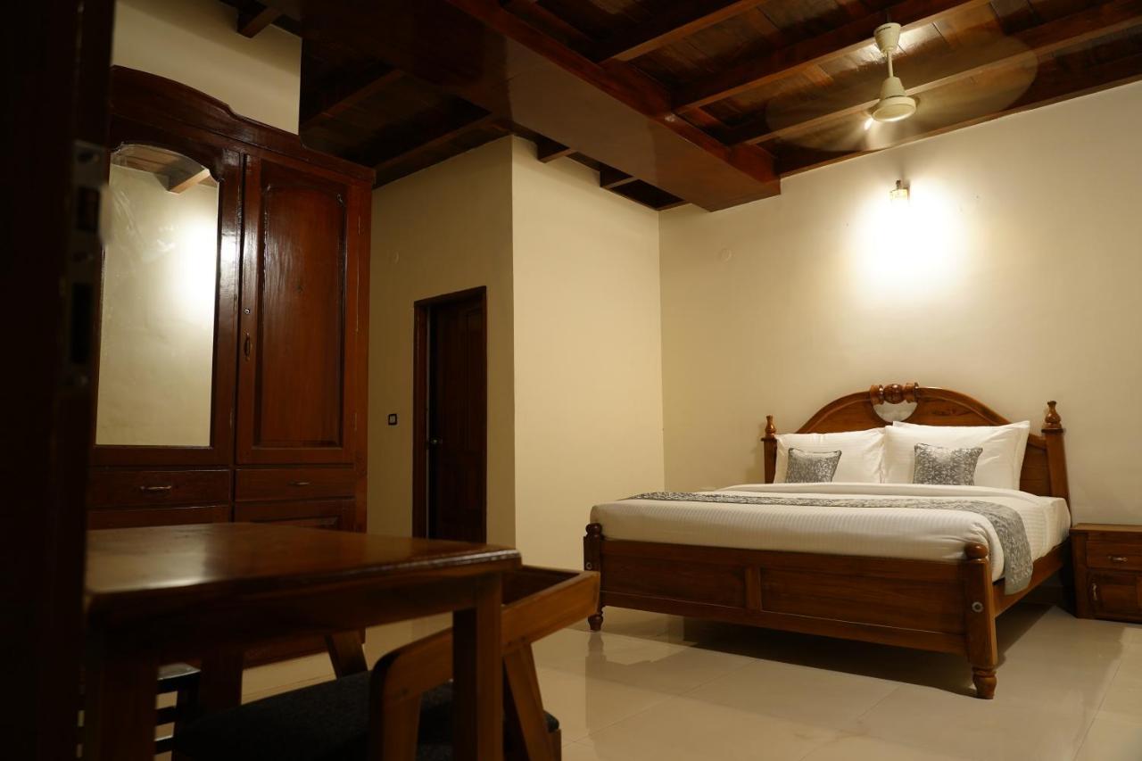 Alfred Place Kochi Esterno foto