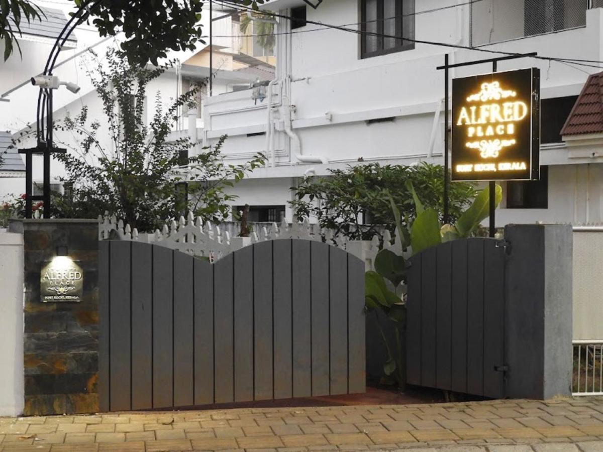 Alfred Place Kochi Esterno foto