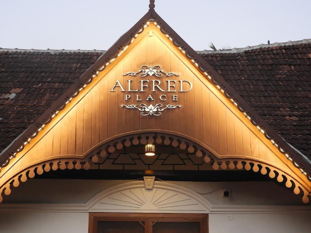 Alfred Place Kochi Esterno foto