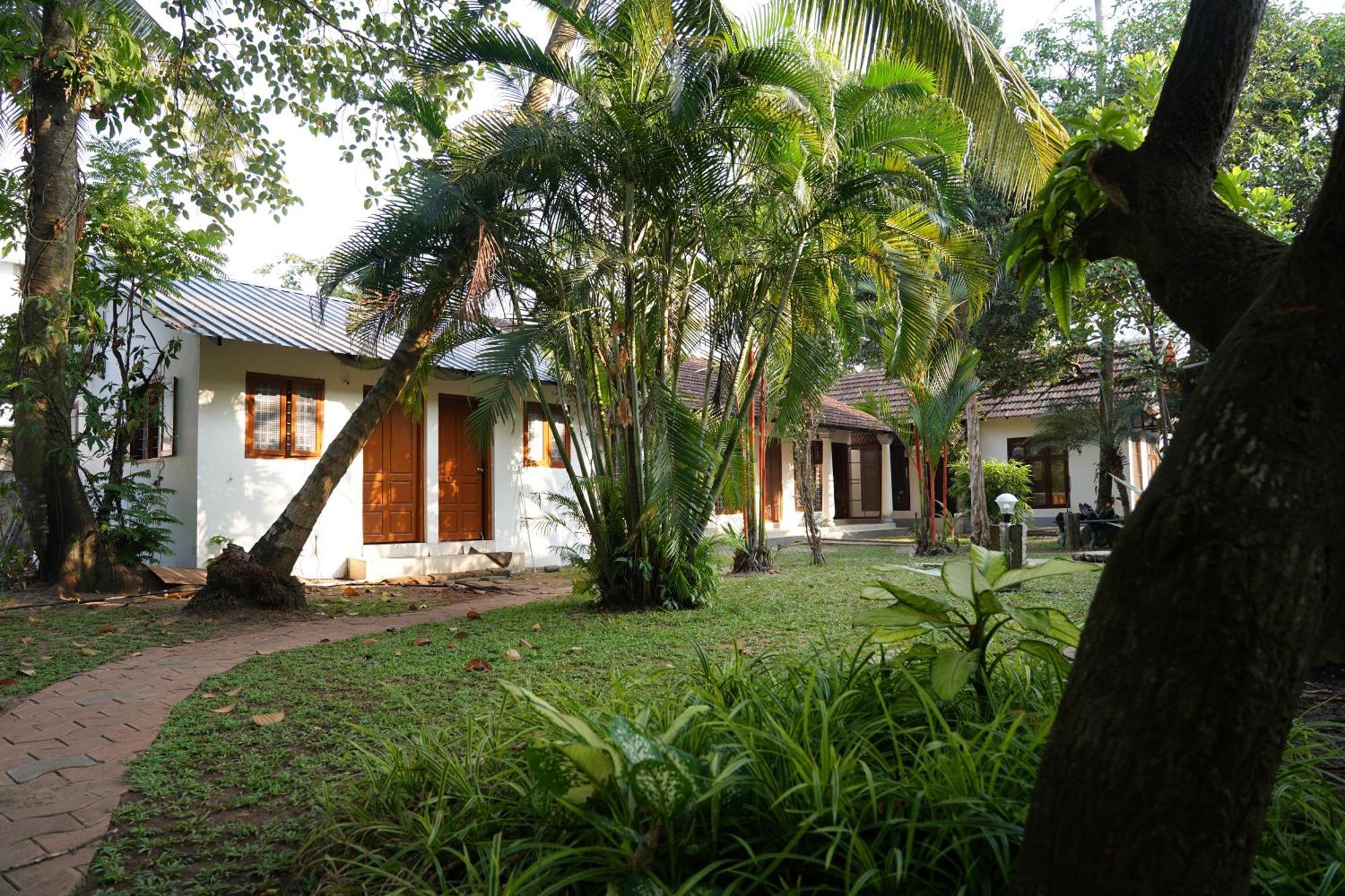 Alfred Place Kochi Esterno foto
