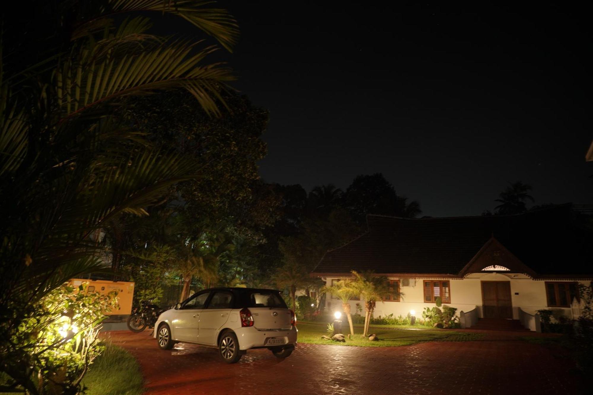 Alfred Place Kochi Esterno foto