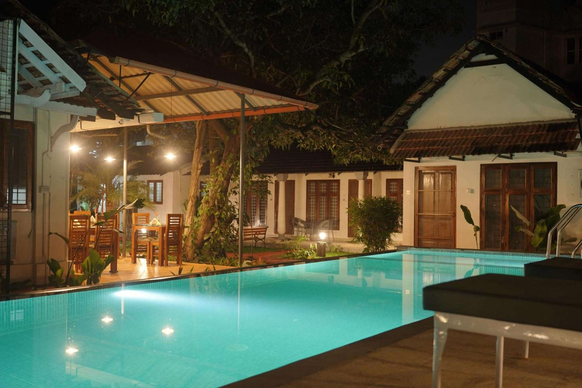 Alfred Place Kochi Esterno foto