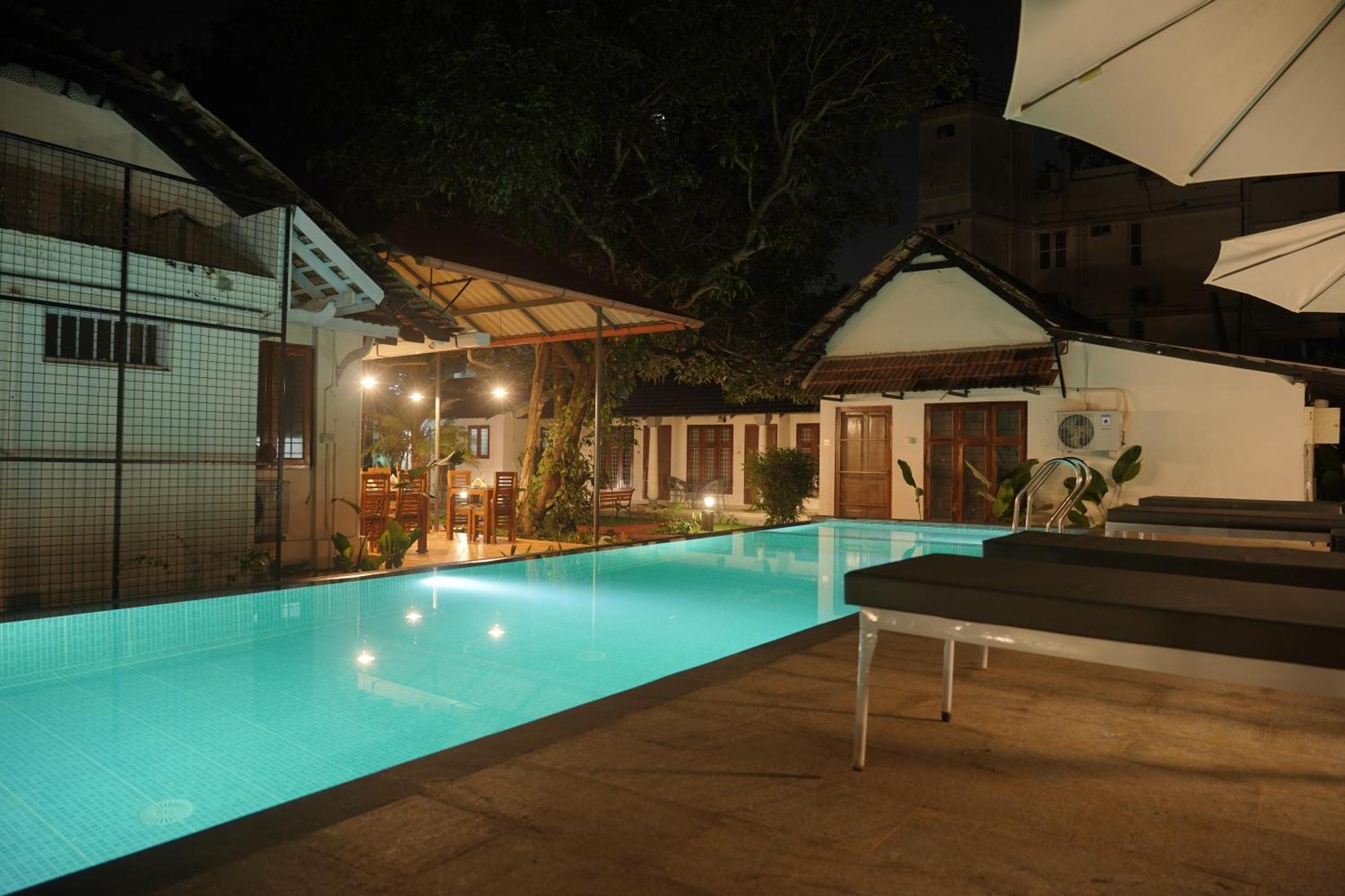 Alfred Place Kochi Esterno foto